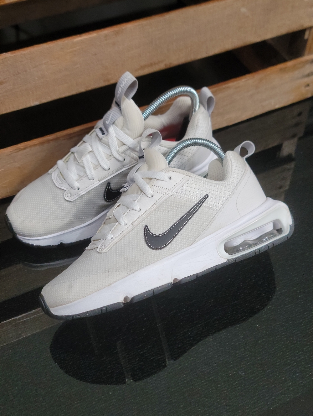 Nike Air Max INTRLK Lite " White/Photon Dust" Wmns 6.5 Ships Today